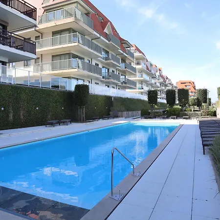 In Near The Marina, Cleaning Included Apartment